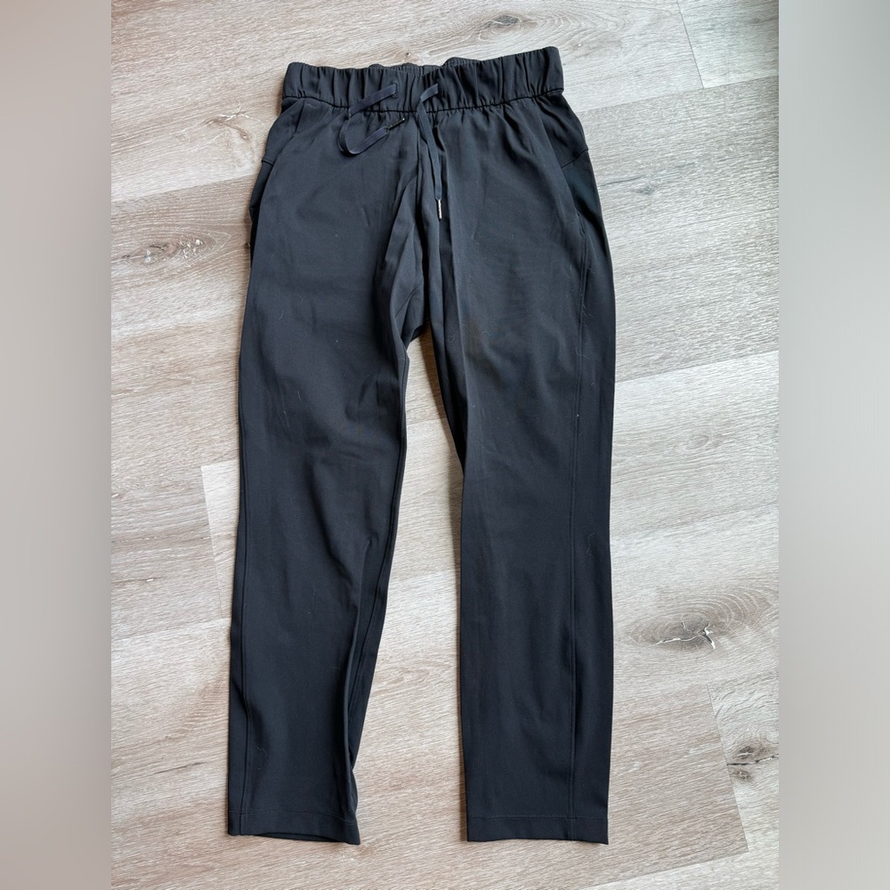 Lululemon On The Fly Pant.